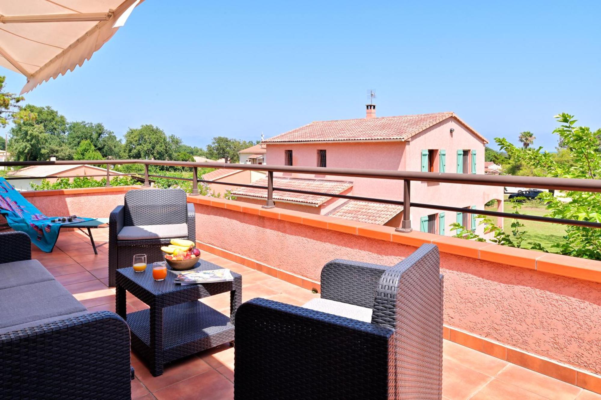 Pinea Mare Hotel Poggio Mezzana Екстериор снимка